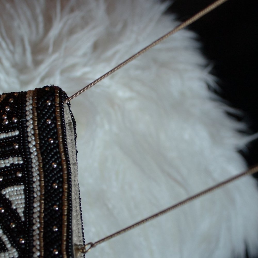 MARY FRANCES black rock n roll beaded star phone bag - gold chain strap NWOT - Picture 9 of 10